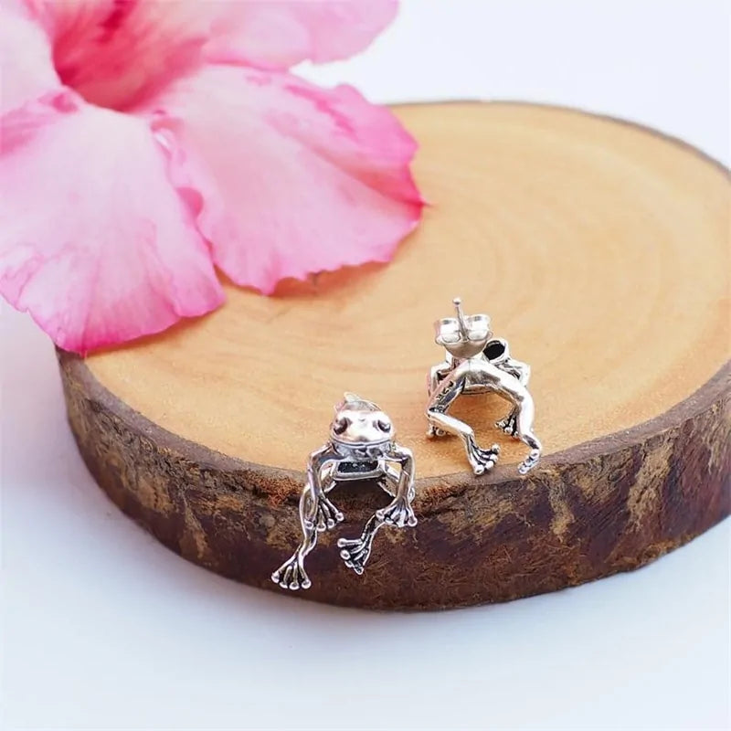 Women Cute Frog Earrings