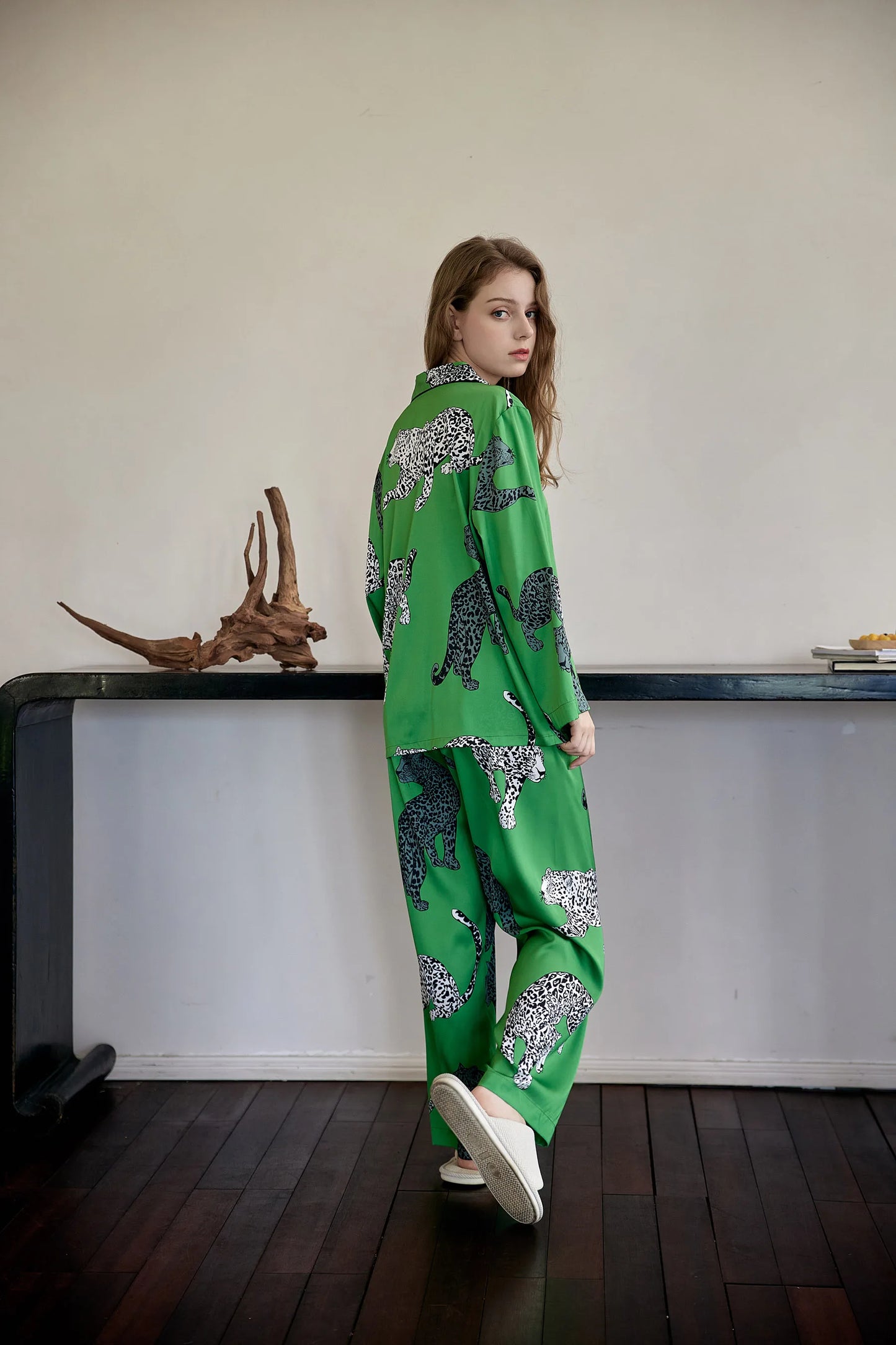 Women Green Leopard Printed Sleepwear Silk