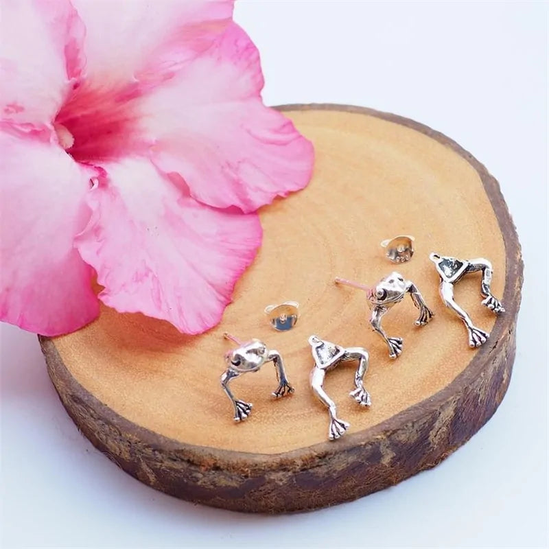 Women Cute Frog Earrings