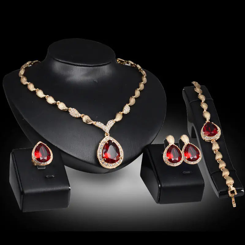 Woman Gold Indian Bridal Jewelry Set