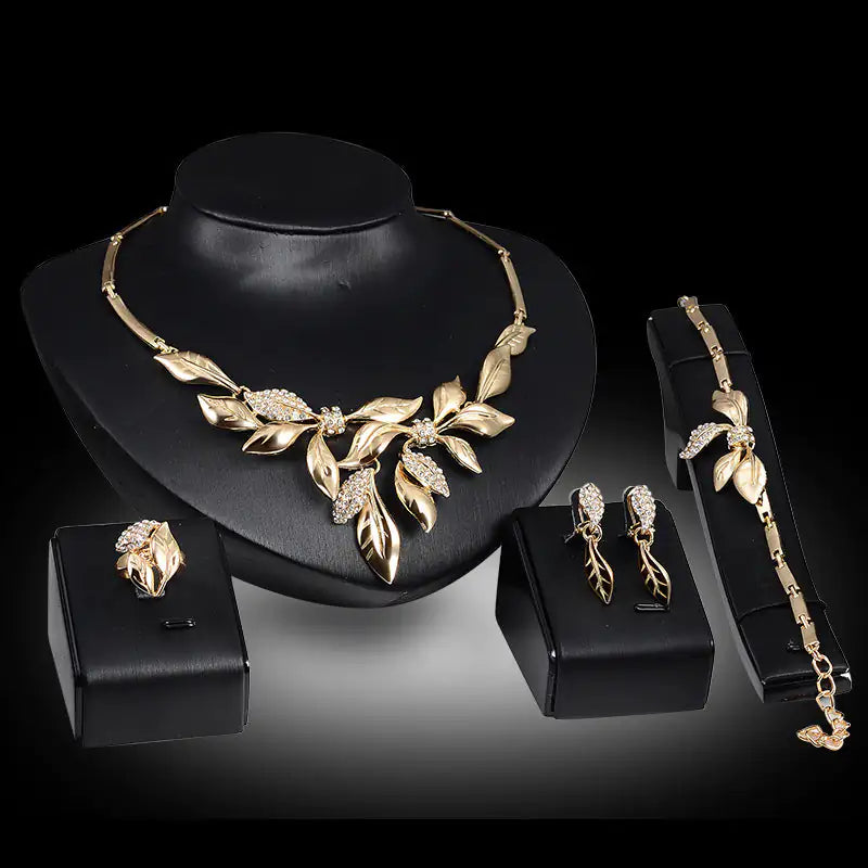 Woman Gold Indian Bridal Jewelry Set